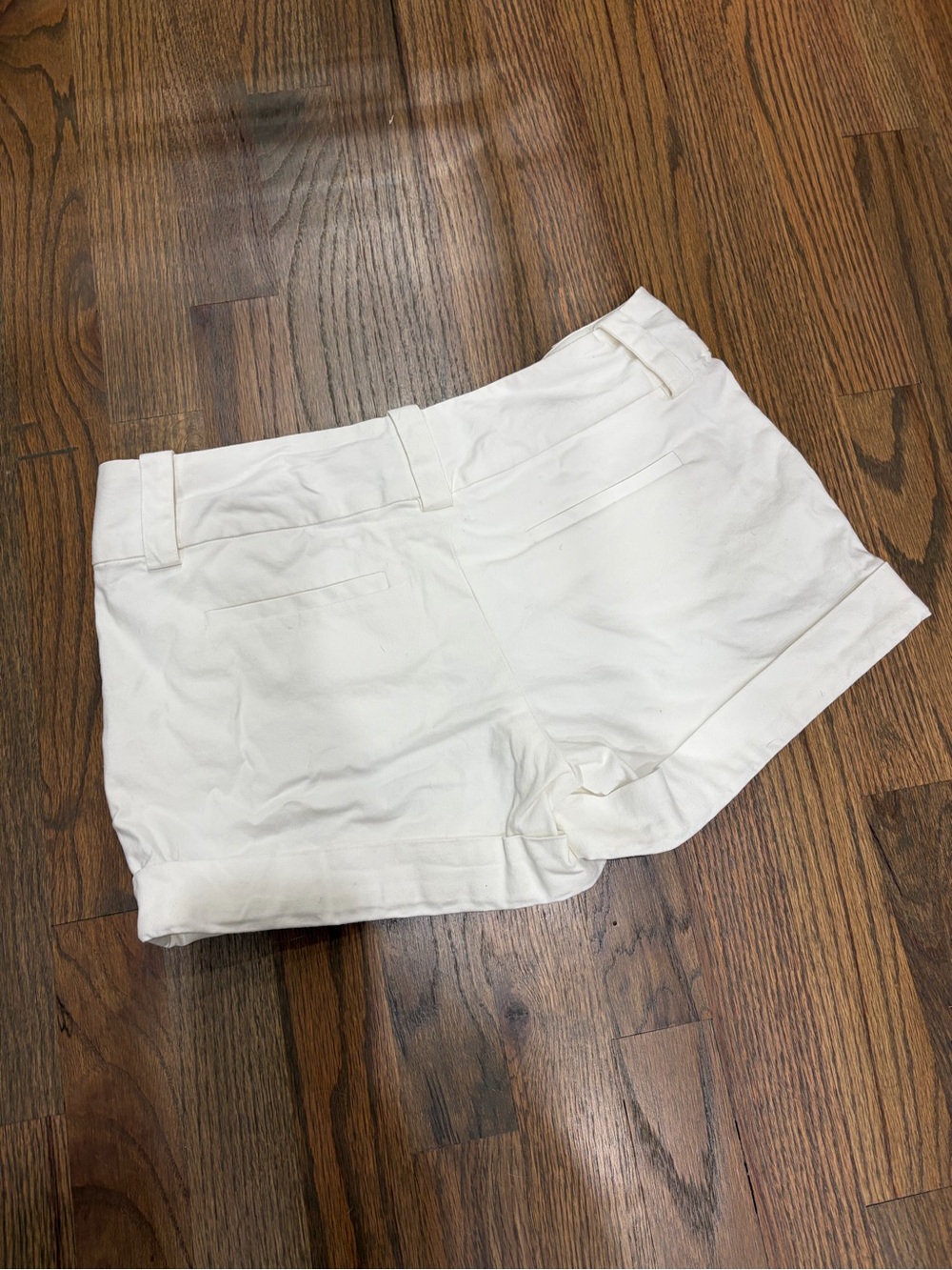 Alice + Olivia Crisp White Cotton Blend Shorties - Picture 2 of 4